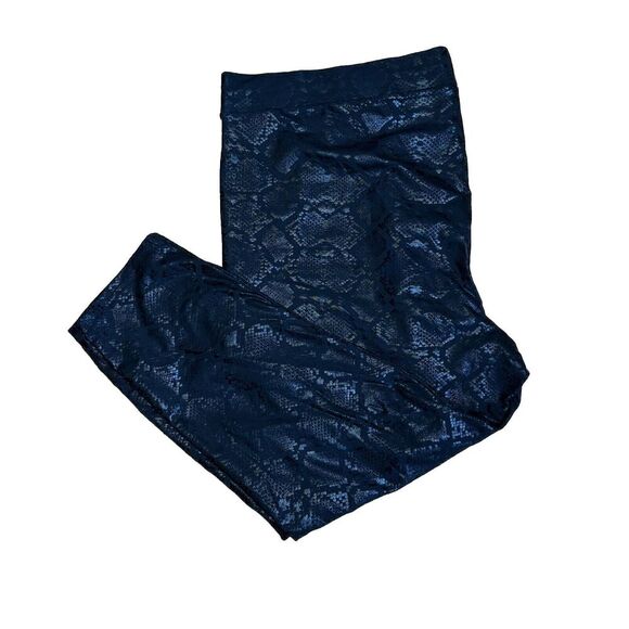 Torrid Womens Faux Snakeskin Black Size 5 (30/32) Leggings Stretch Pull‎ On - Picture 6 of 8